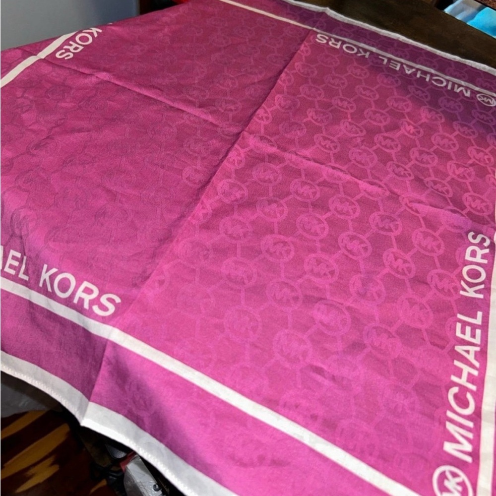 Michael Kors  2022 Spring Collection Beautiful Cerise handkerchief!